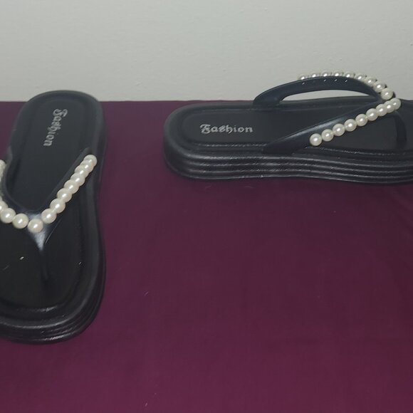 Fashion Faux Pearls Thong Slides Size 8 - Picture 3 of 6